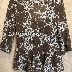 Ann Taylor Black and White Floral Blouse